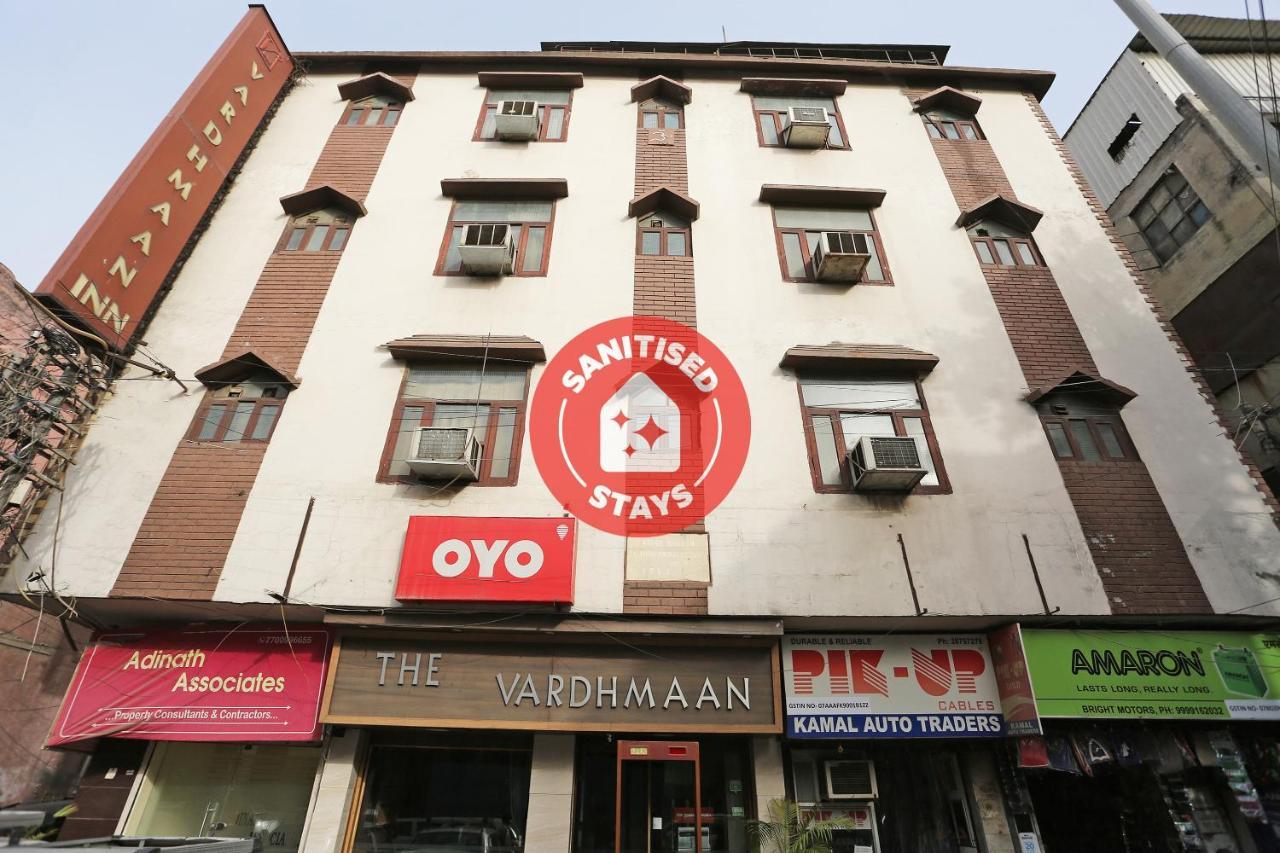 Oyo 8188 Vardhmaan Inn Дели Экстерьер фото