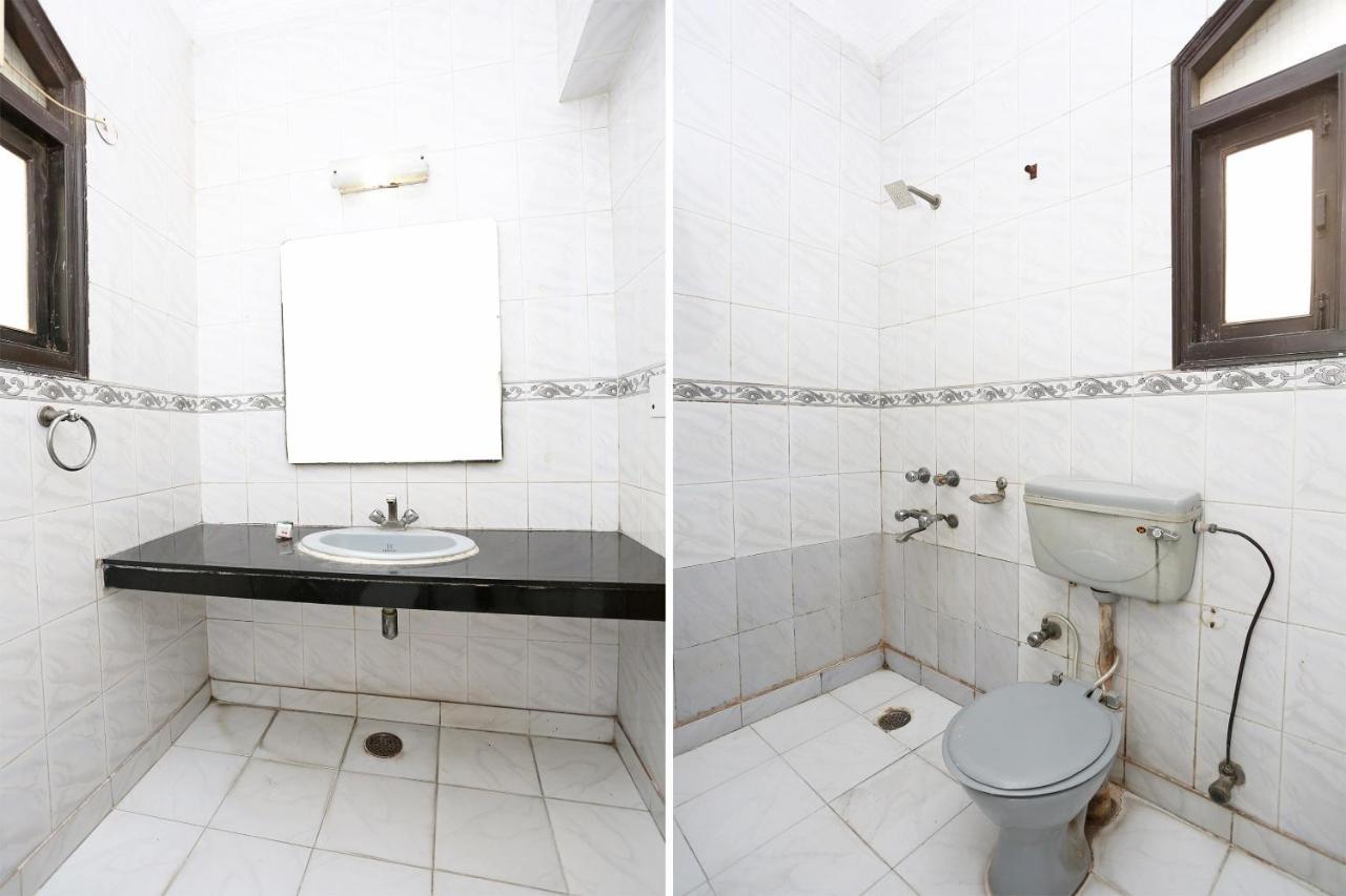 Oyo 8188 Vardhmaan Inn Дели Экстерьер фото
